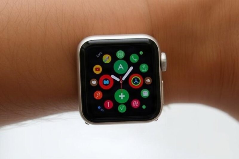 Функции безопасности Apple Watch, которые могут спасти жизнь: что умеют часы в критический момент